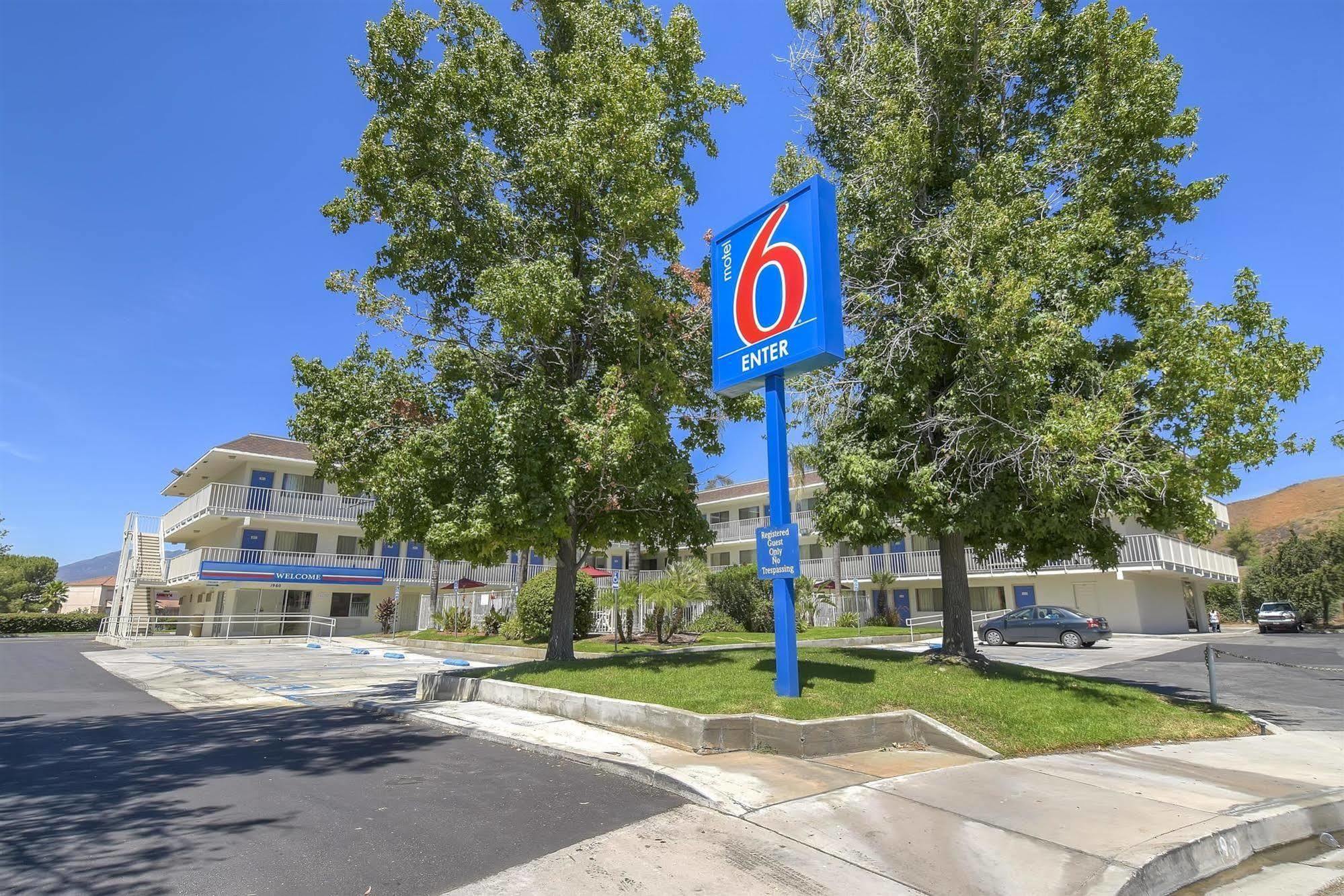 Motel 6-San Bernardino, Ca - North Serrano Village Eksteriør billede